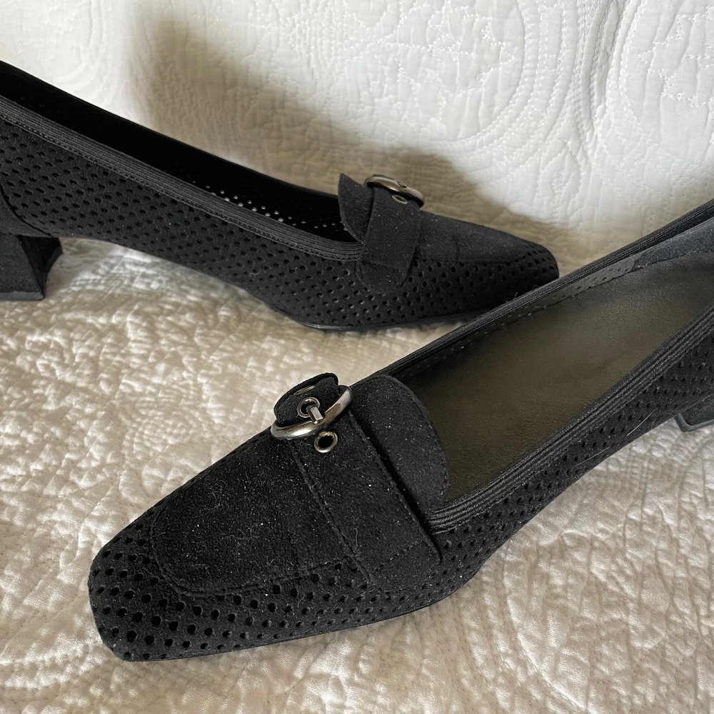 Never Worn Pumps